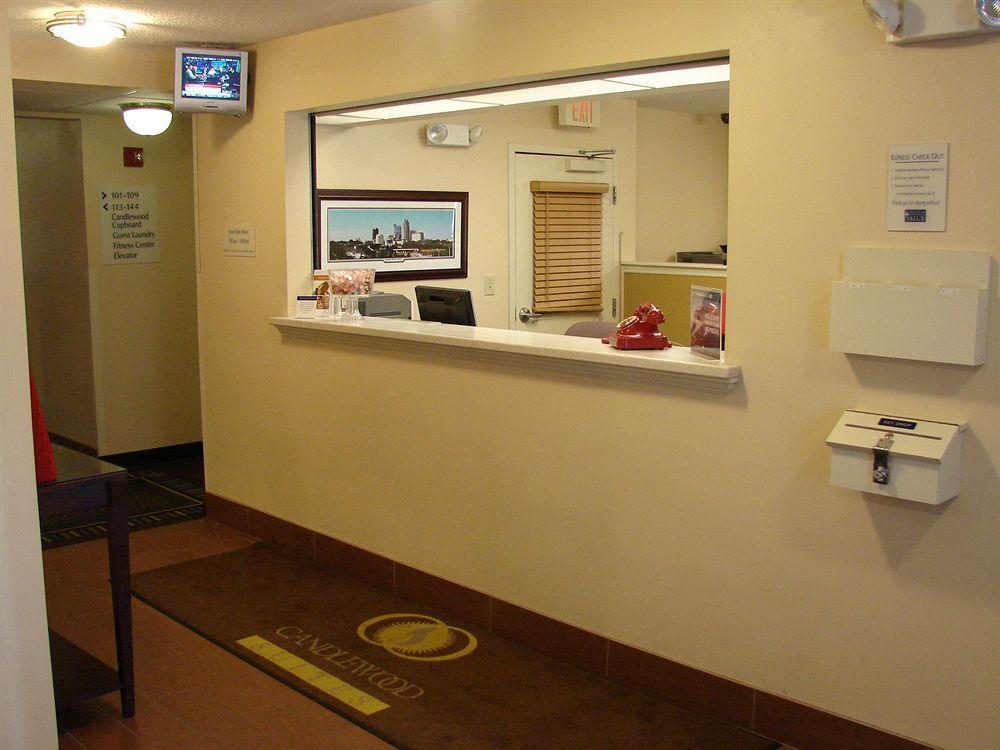 Candlewood Suites Raleigh Crabtree By Ihg Exteriör bild