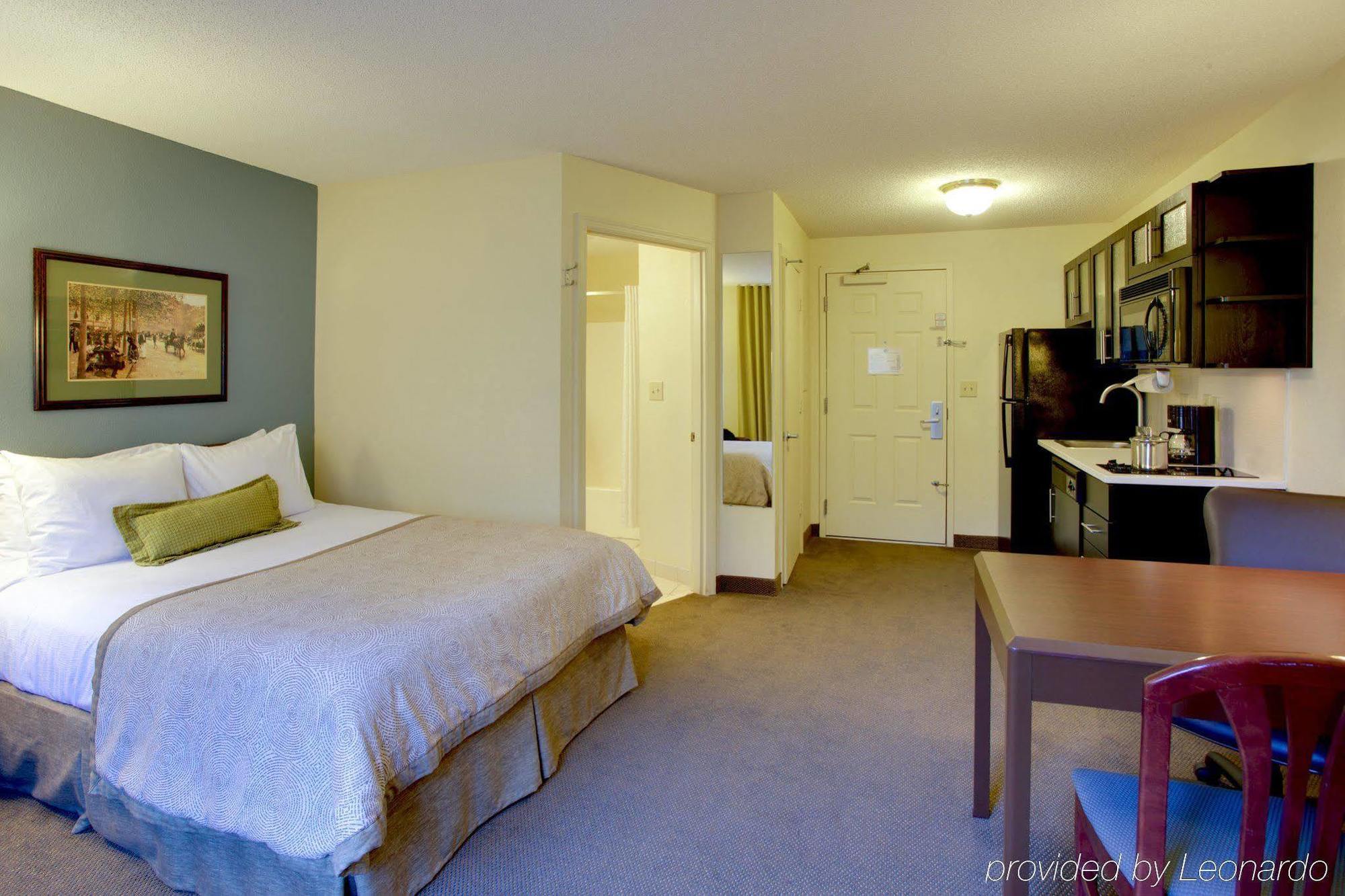 Candlewood Suites Raleigh Crabtree By Ihg Exteriör bild