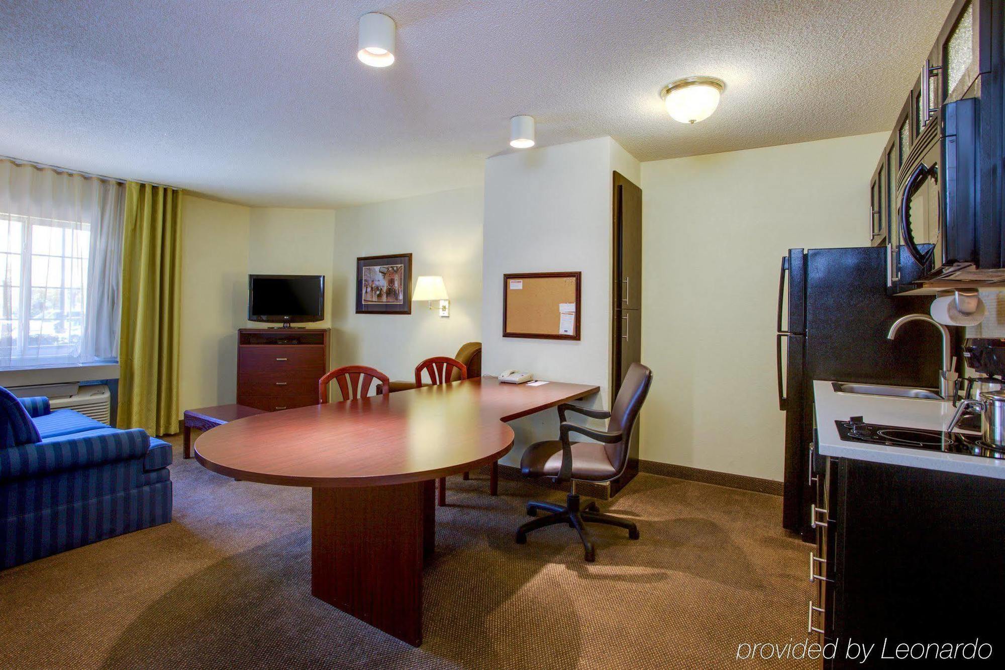 Candlewood Suites Raleigh Crabtree By Ihg Exteriör bild
