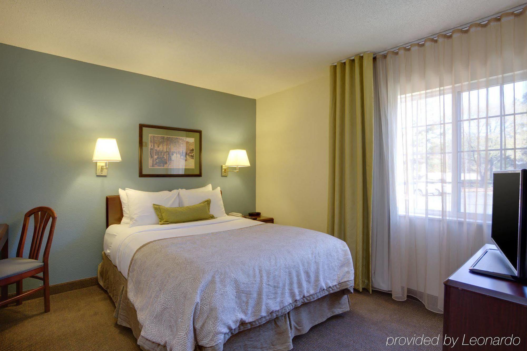 Candlewood Suites Raleigh Crabtree By Ihg Exteriör bild