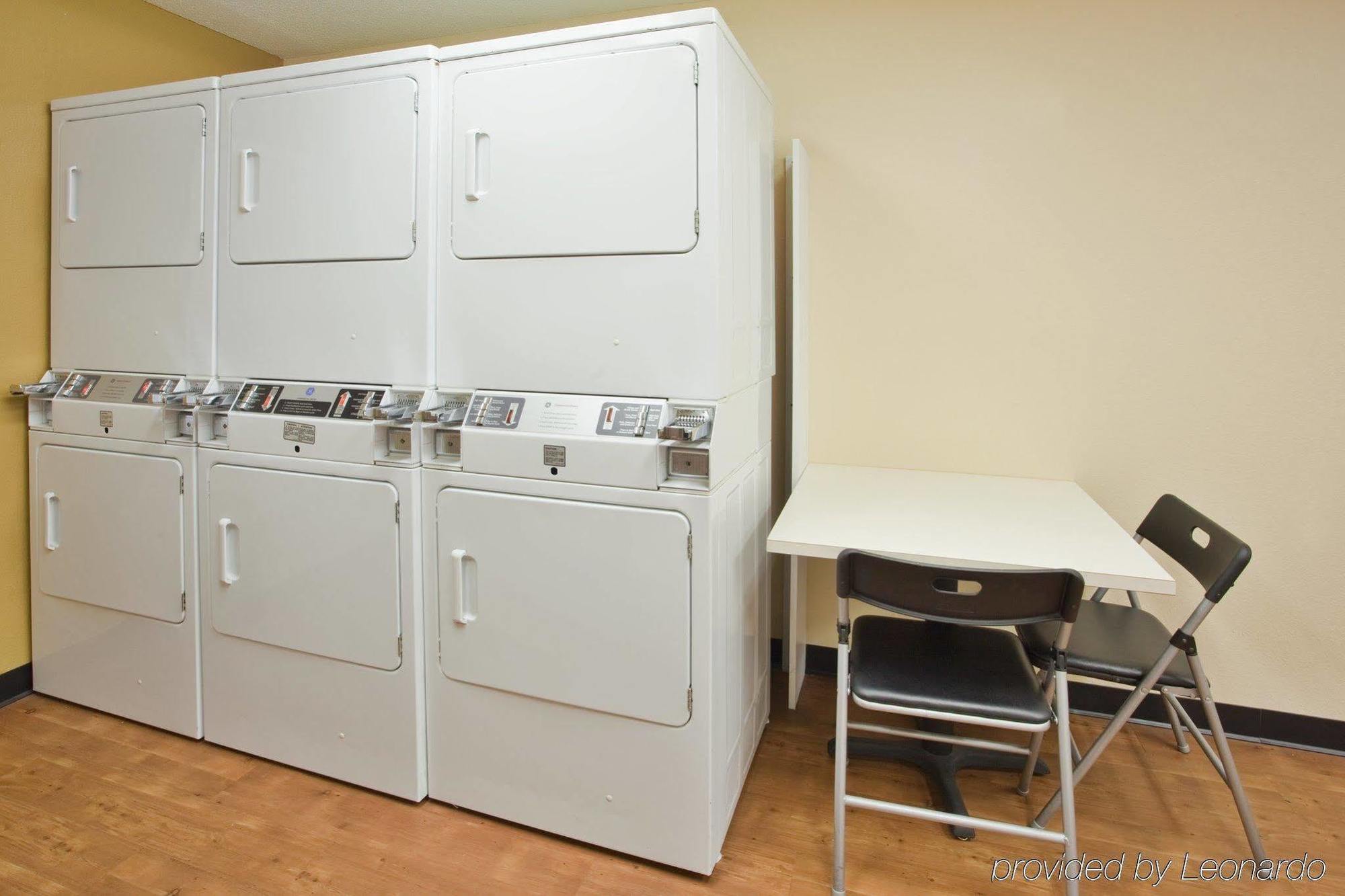 Candlewood Suites Raleigh Crabtree By Ihg Exteriör bild